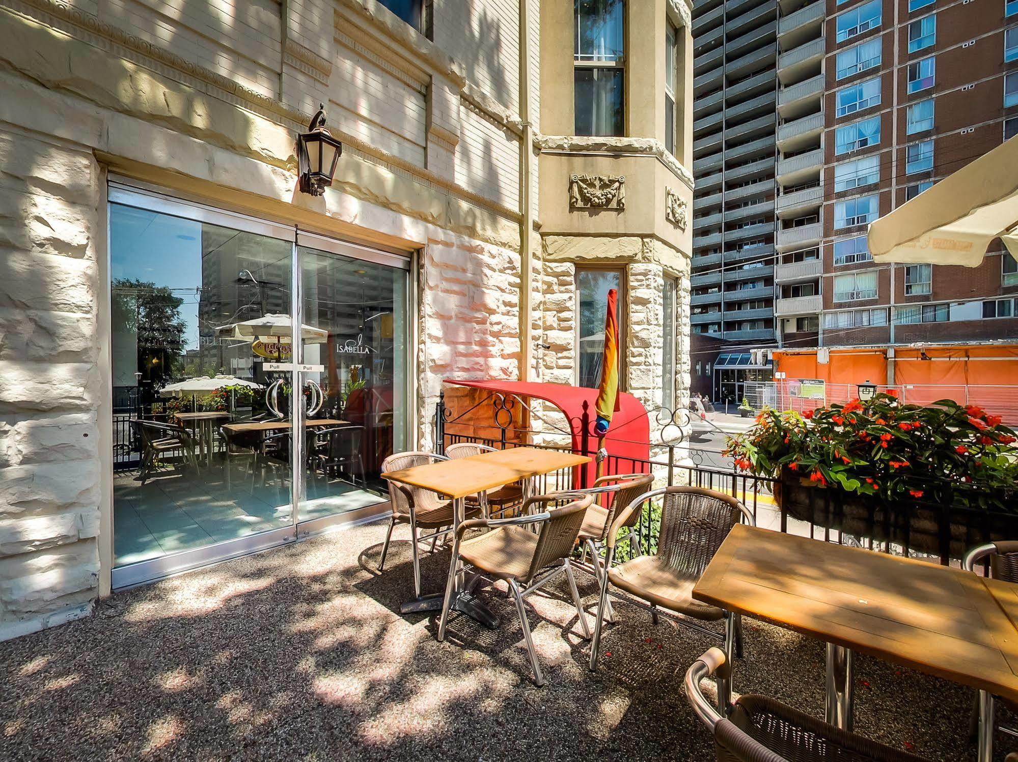Isabella Hotel & Suites Торонто Экстерьер фото