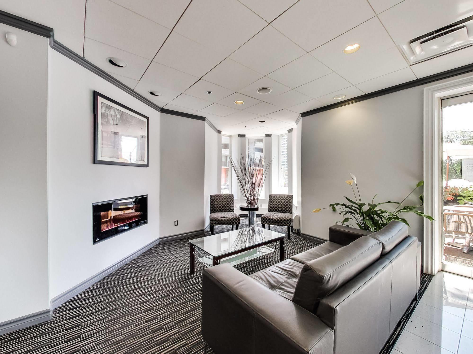 Isabella Hotel & Suites Торонто Экстерьер фото